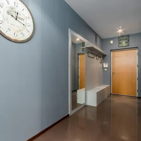 Apartment Wyspa Slodowa Serenity By Bookinghost *